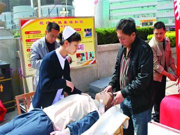 做心肺復蘇，你必須知道這些細節